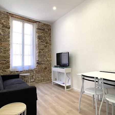 Apartment Renovated Ac - Wifi - 2-4pers - Center Rue Close *