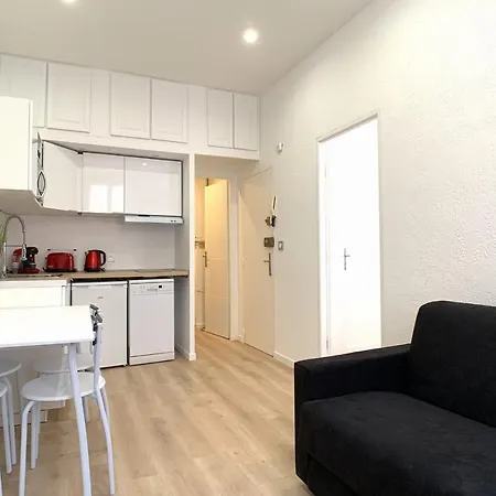Renovated Ac - Wifi - 2-4pers - Center Rue Close Apartment