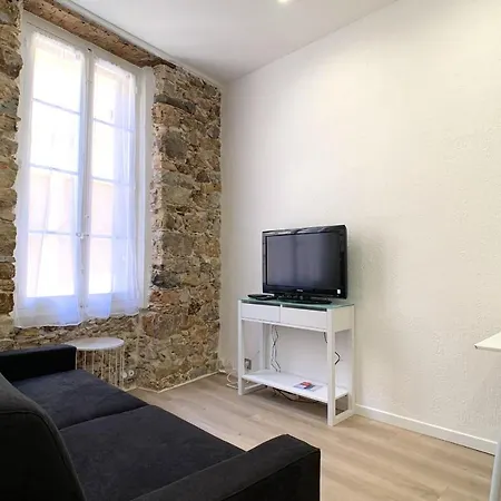 Renovated Ac - Wifi - 2-4pers - Center Rue Close Apartment *