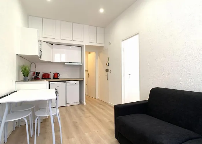 Renovated Ac - Wifi - 2-4pers - Center Rue Close Apartment